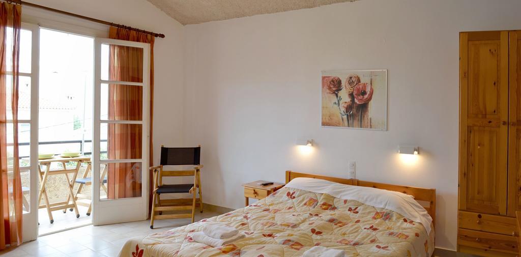 Villa Yiotevi Poros Town Eksteriør bilde
