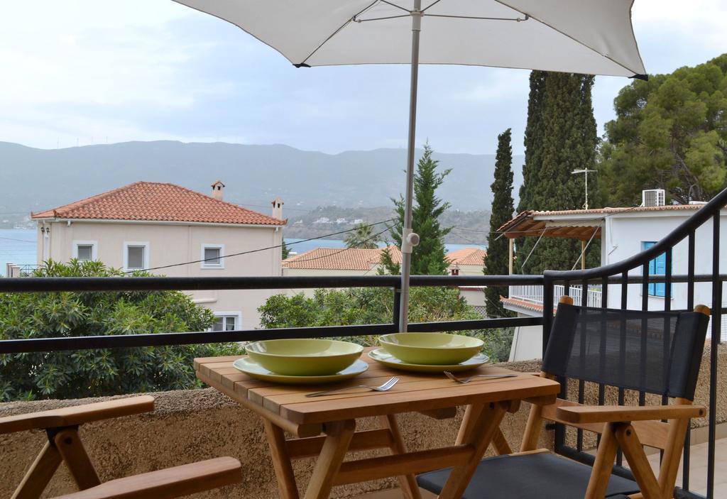 Villa Yiotevi Poros Town Eksteriør bilde