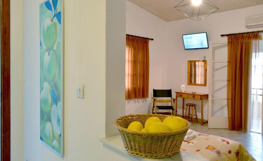 Villa Yiotevi Poros Town Eksteriør bilde